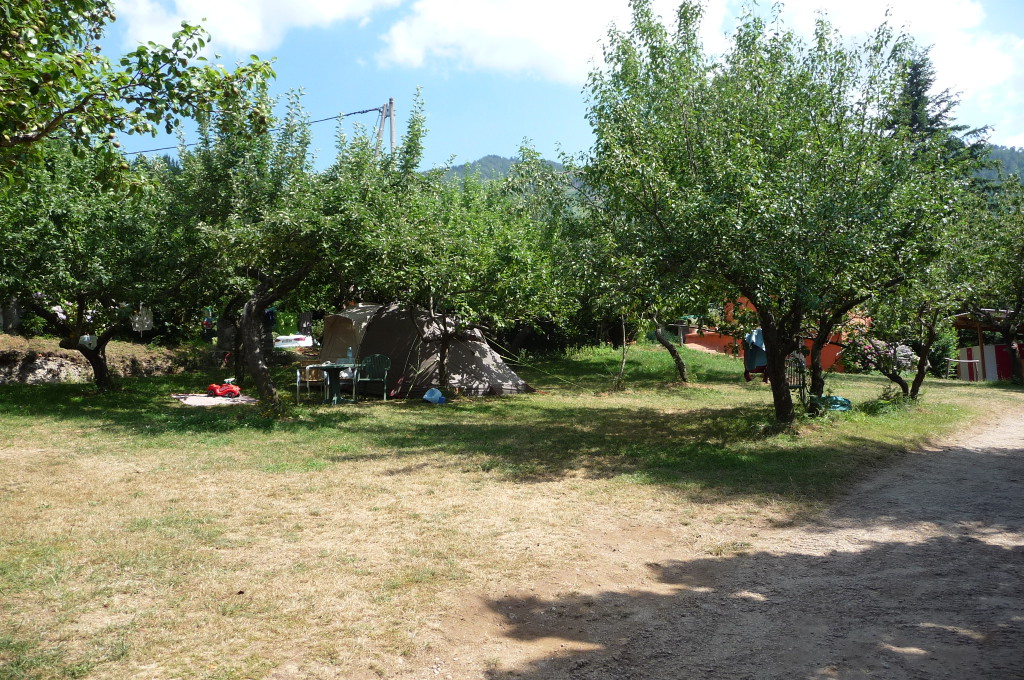 Terrain de camping aire naturelle